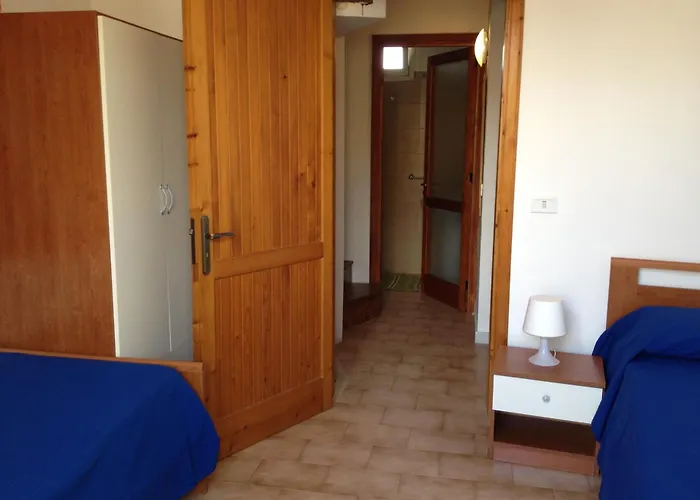 Via Giotto 1sx Farfalla 公寓