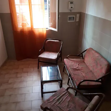 Via Giotto 1sx Farfalla