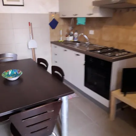 Via Giotto 1sx Farfalla